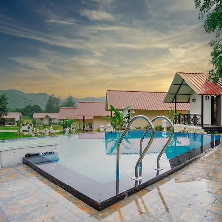 Ninad Homestays คาร์จัต ภายนอก รูปภาพ