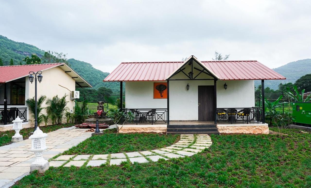 Ninad Homestays คาร์จัต ภายนอก รูปภาพ