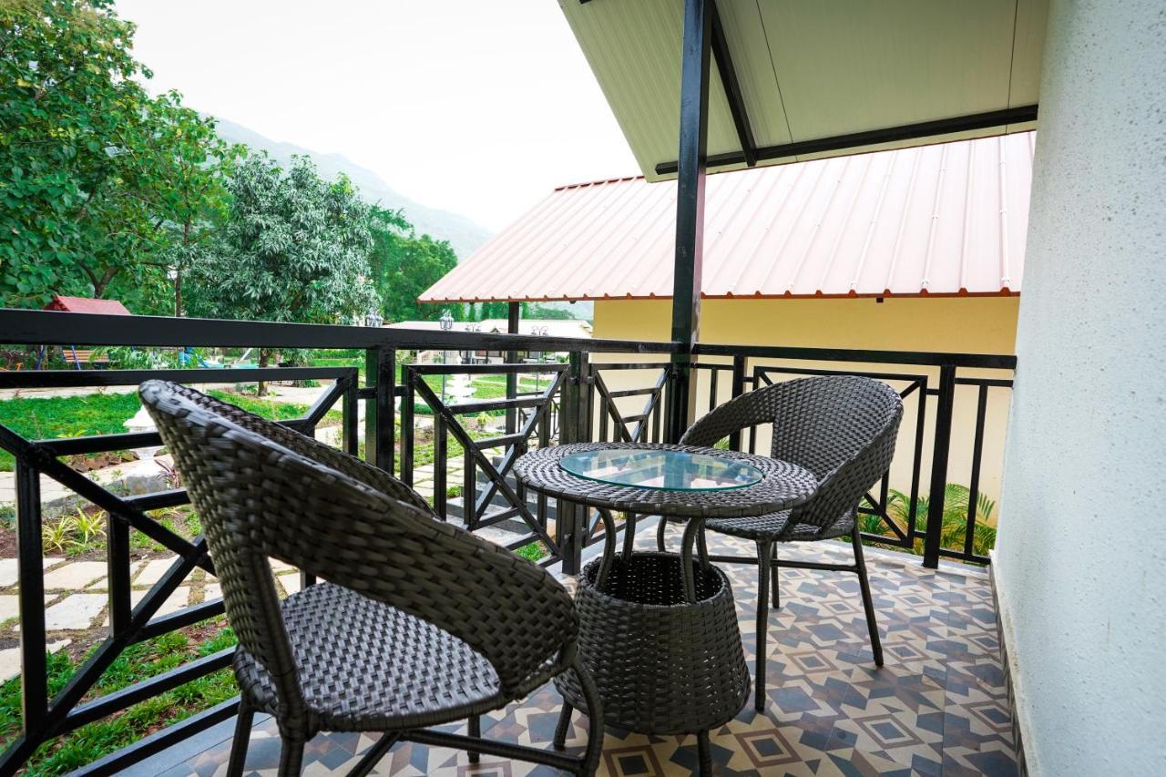 Ninad Homestays คาร์จัต ภายนอก รูปภาพ