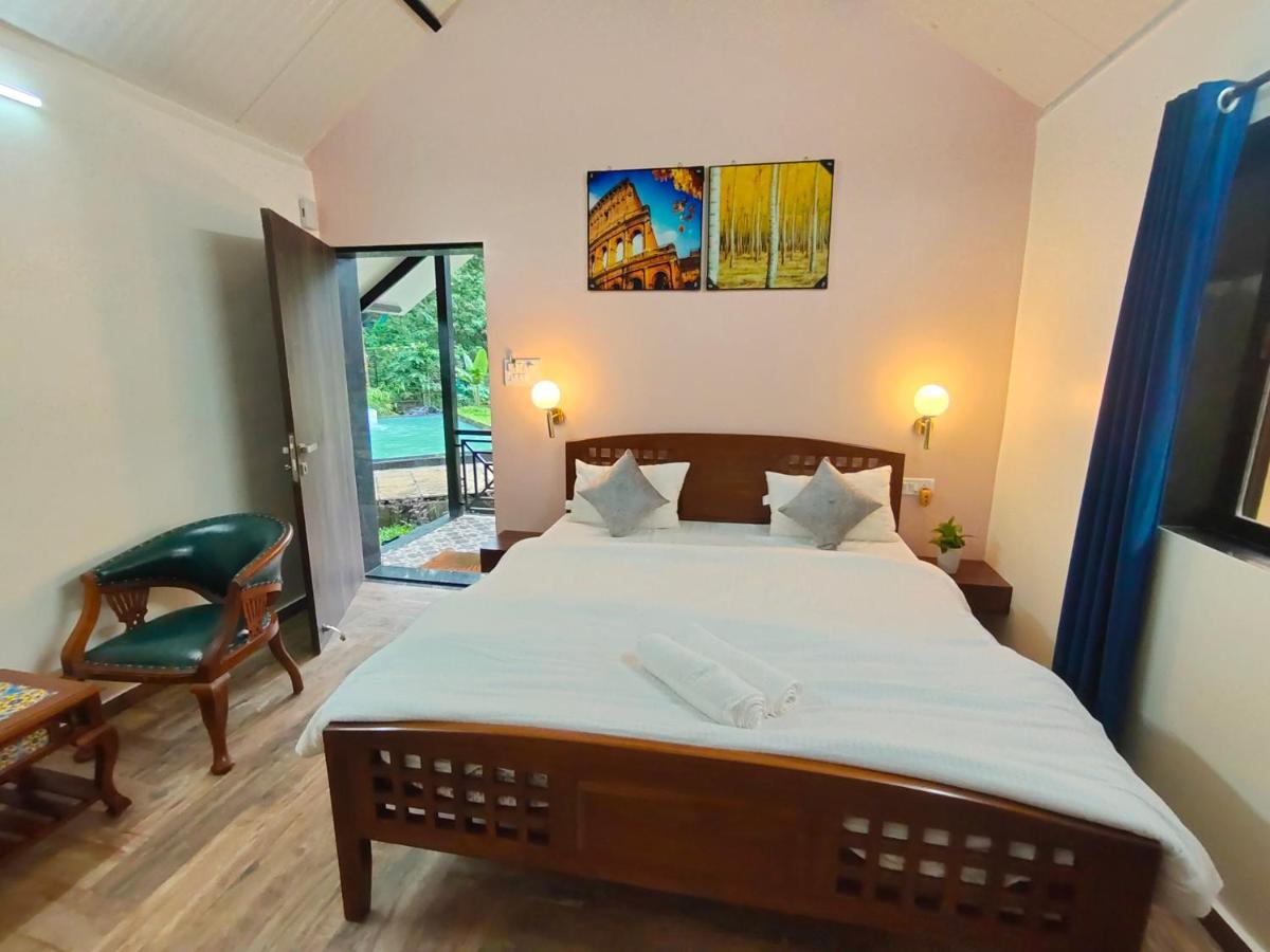 Ninad Homestays คาร์จัต ภายนอก รูปภาพ