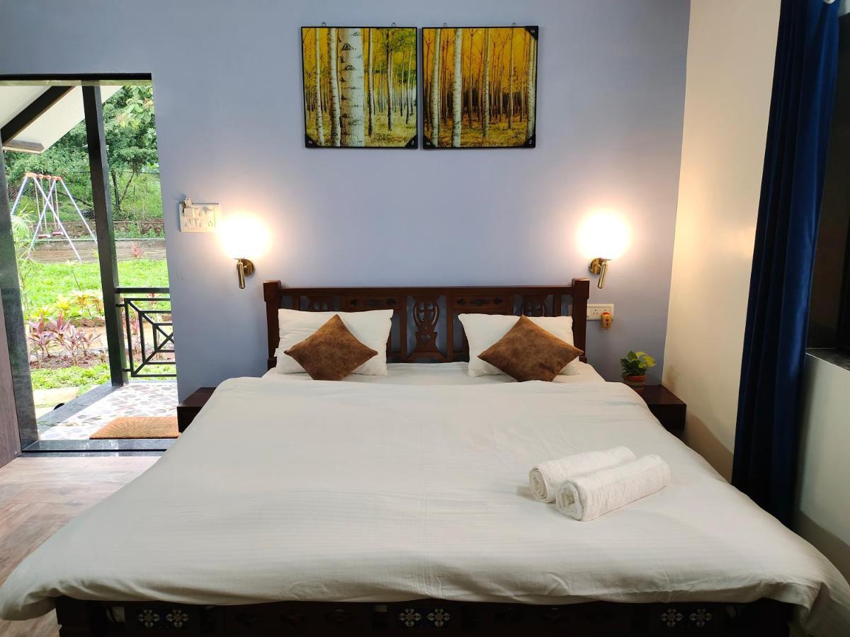 Ninad Homestays คาร์จัต ภายนอก รูปภาพ